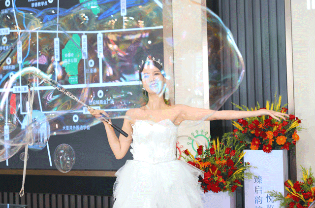 2838ff15-77ae-4d9c-adac-d3e7f68f6346