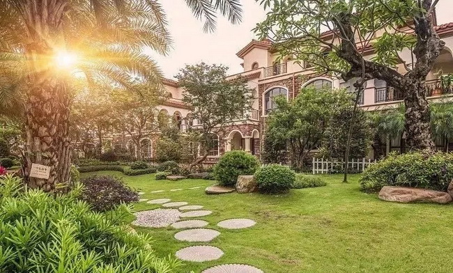 a7abf8fe-c94b-41a5-a2c2-f159ec175857