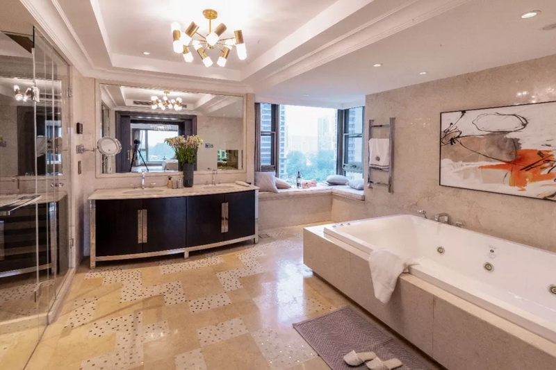 db7882ff-f256-47f3-8c8f-ebca4c01a436