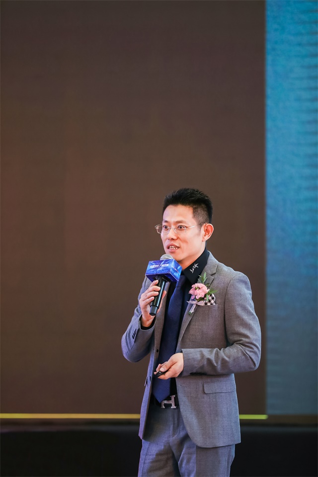 41374b8e-70a8-4daa-8416-51979602b946