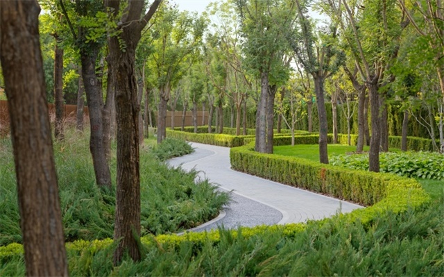 c79b20e0-63e1-4e42-a3b7-30d8e63e6b76