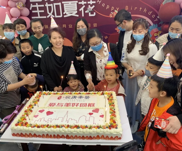 702c4a22-b278-4673-acc8-a70bbffb94dd