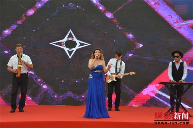 aa0f9b96-98aa-4082-b33f-b54664a21b5f