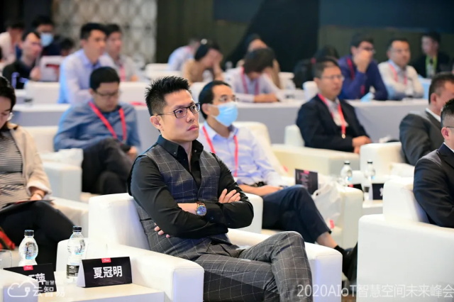 1521619c-acee-41af-9a72-dbfcf6ad27a6