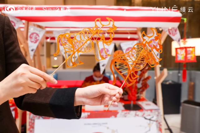 c2abd73e-d541-430e-8cb7-5786ca145240