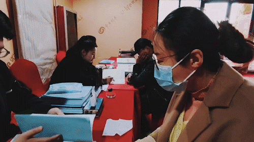 6165437d-72dd-448f-b348-4a401ced0121