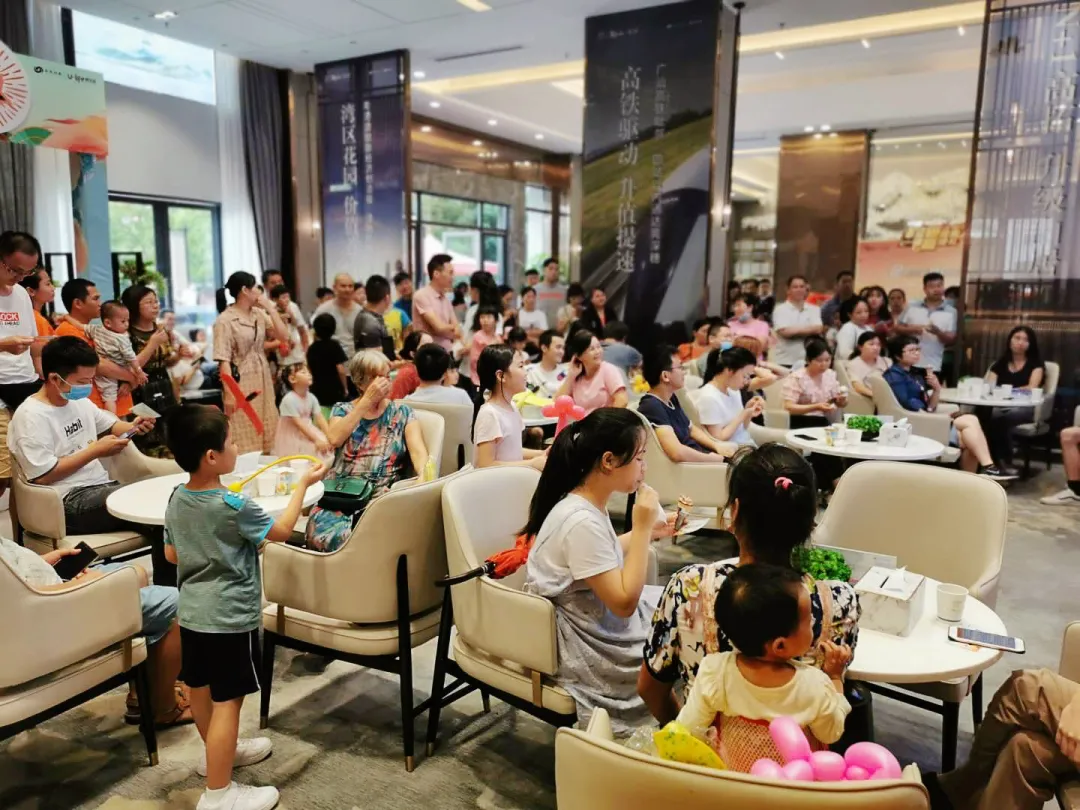 6376678098944319589995926