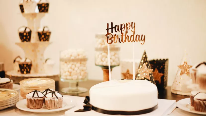 6376678242950274211053725