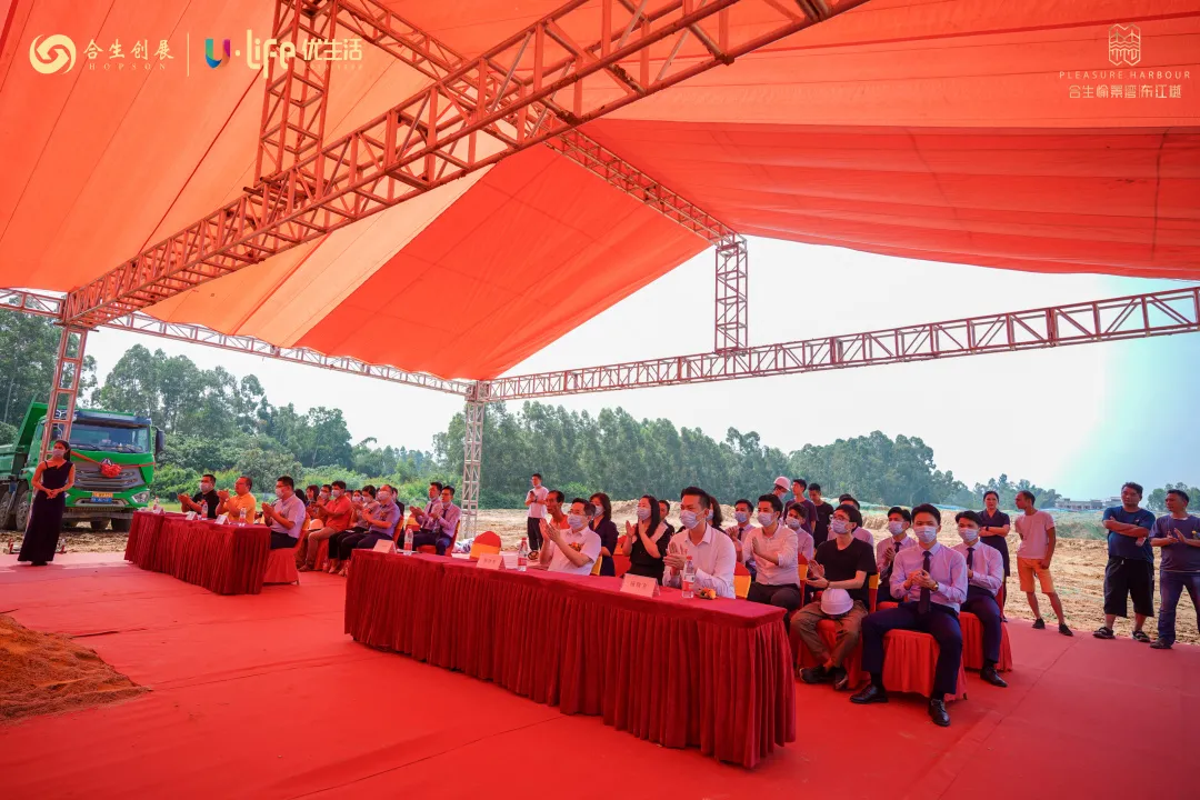 6376678433880157281819674