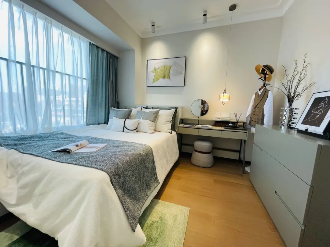 6376939469268518864212956