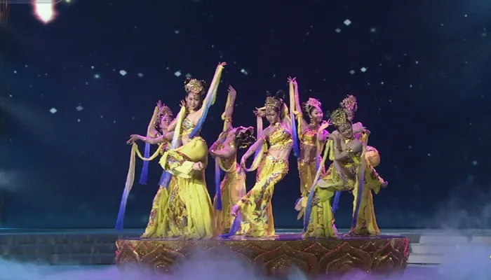 6377222497648847686560547