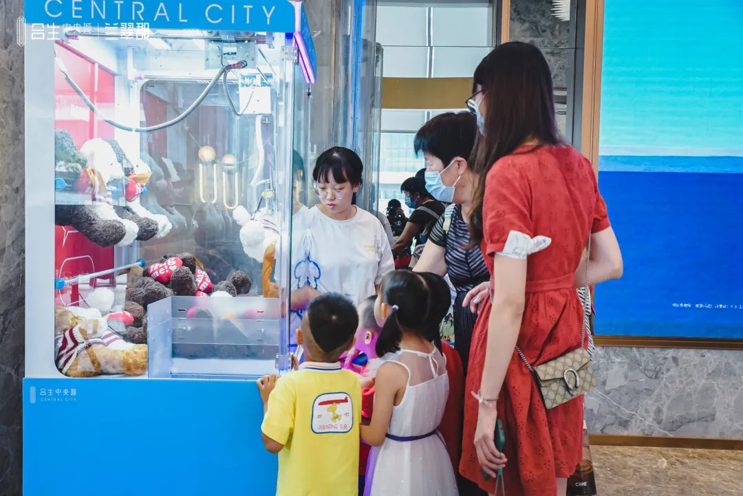 6377222688817499563695003