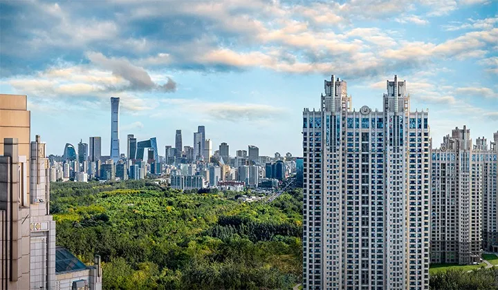 6377448383950328817944169