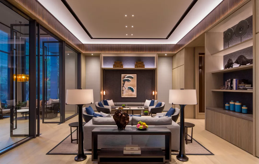 6377448562538414364945212