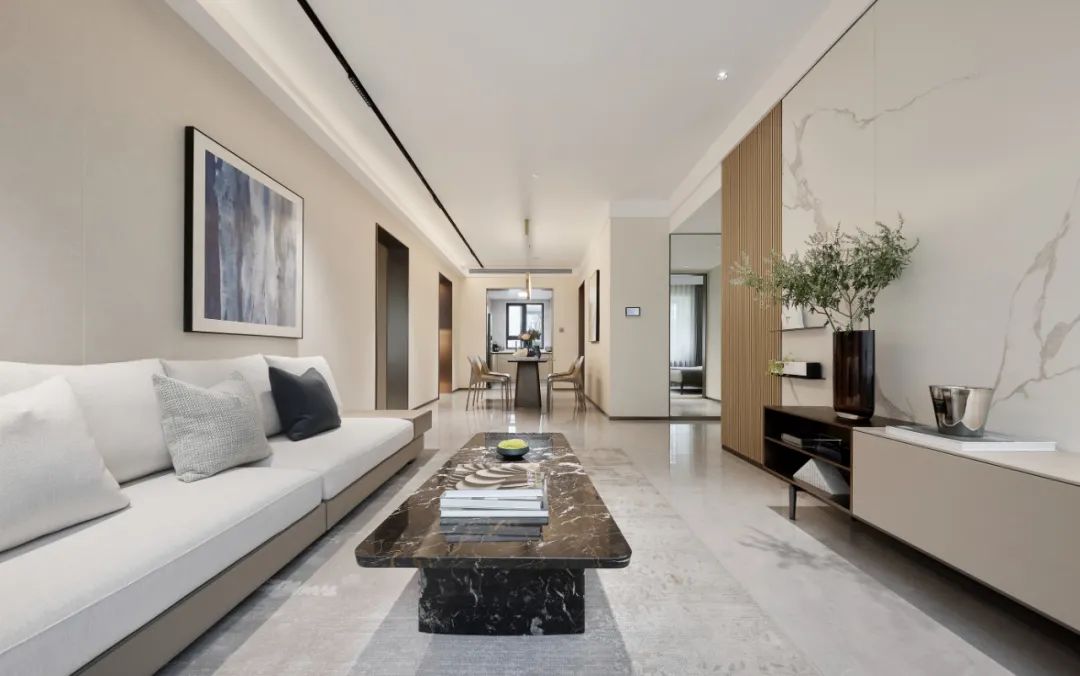 6378304536371558786556167