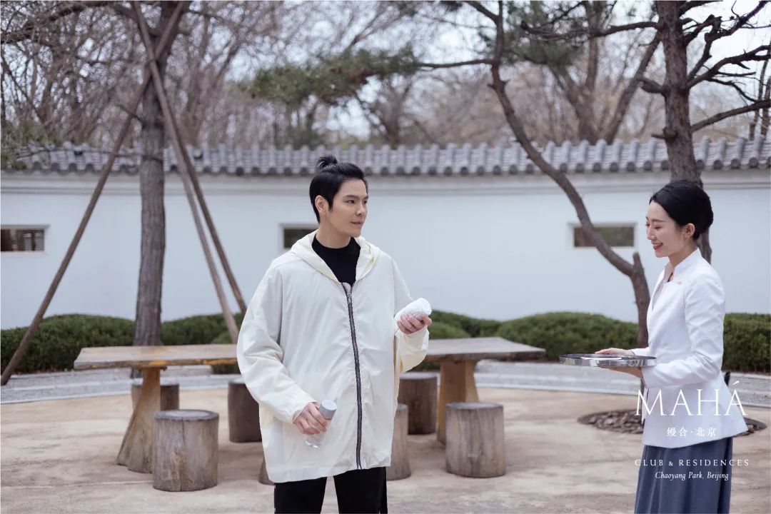 6378806671738177844224403