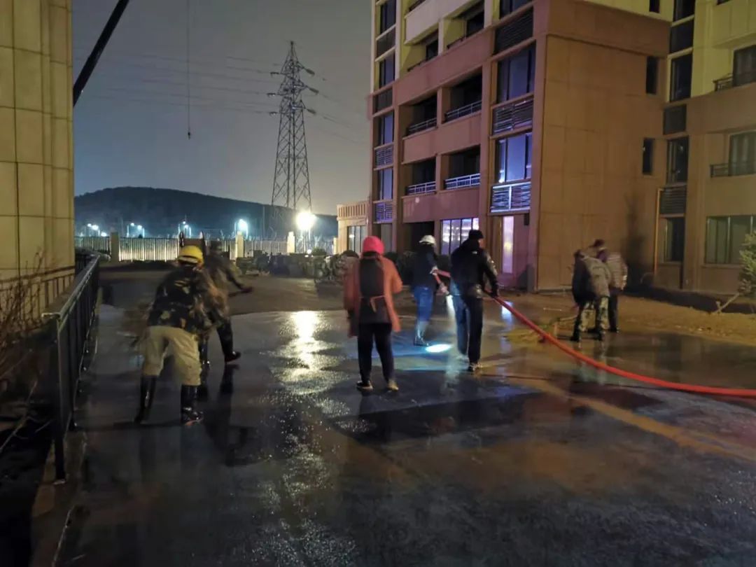 6378829319799157104827832