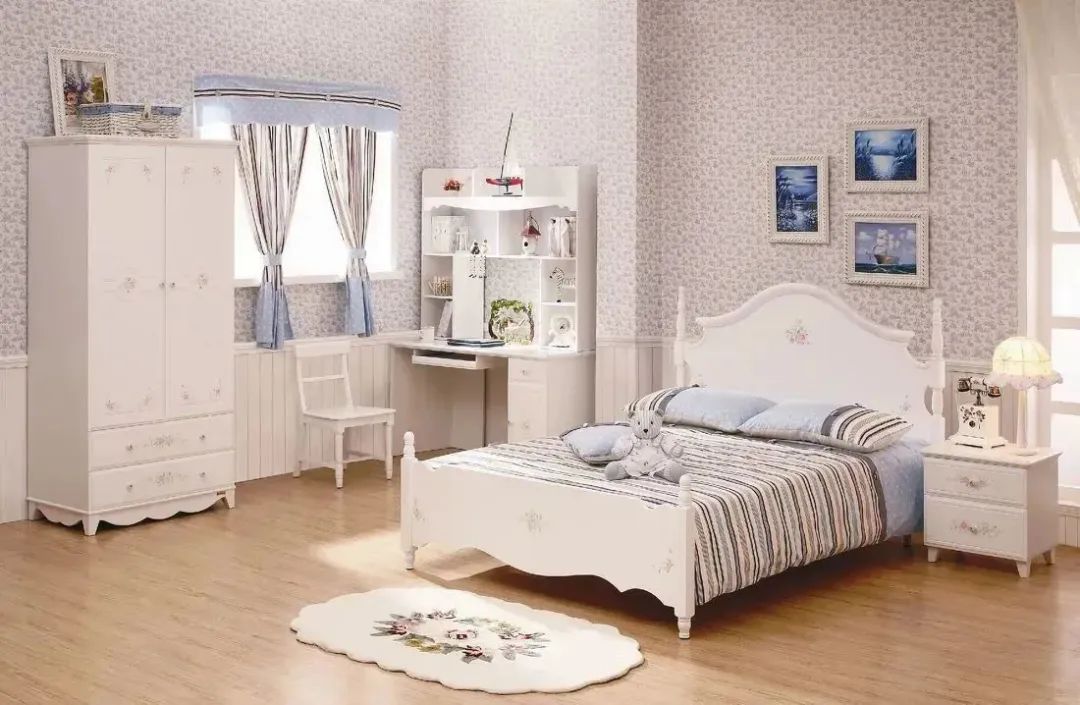 6381551010388849539621768